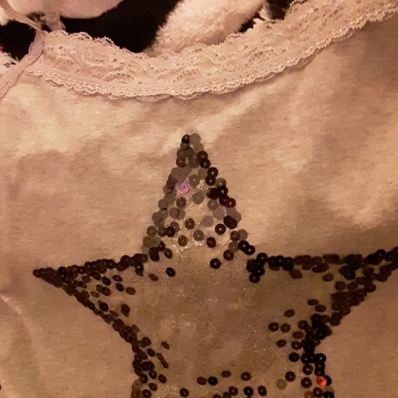 Top girls Justice - Picture 2 of 2